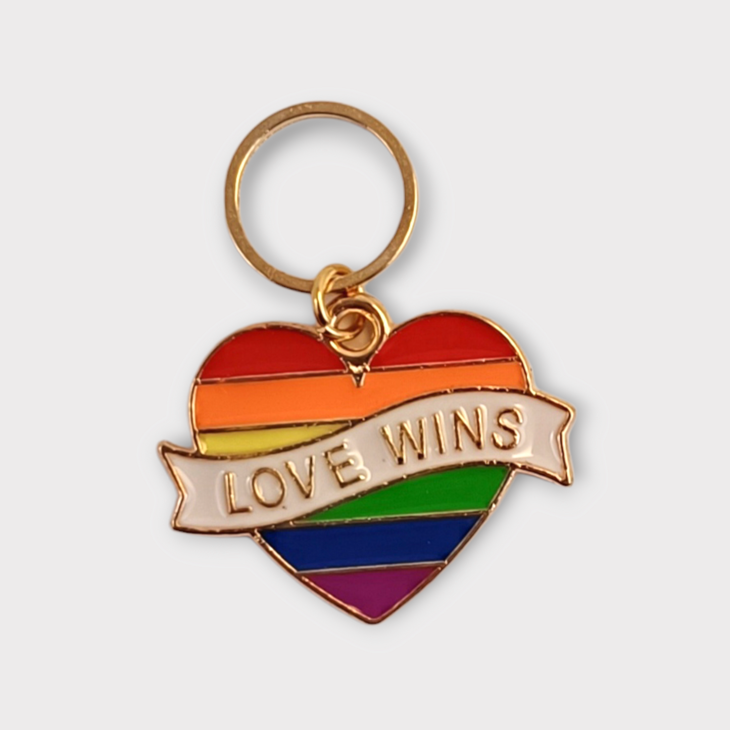 Hjerte med banner - Love Wins