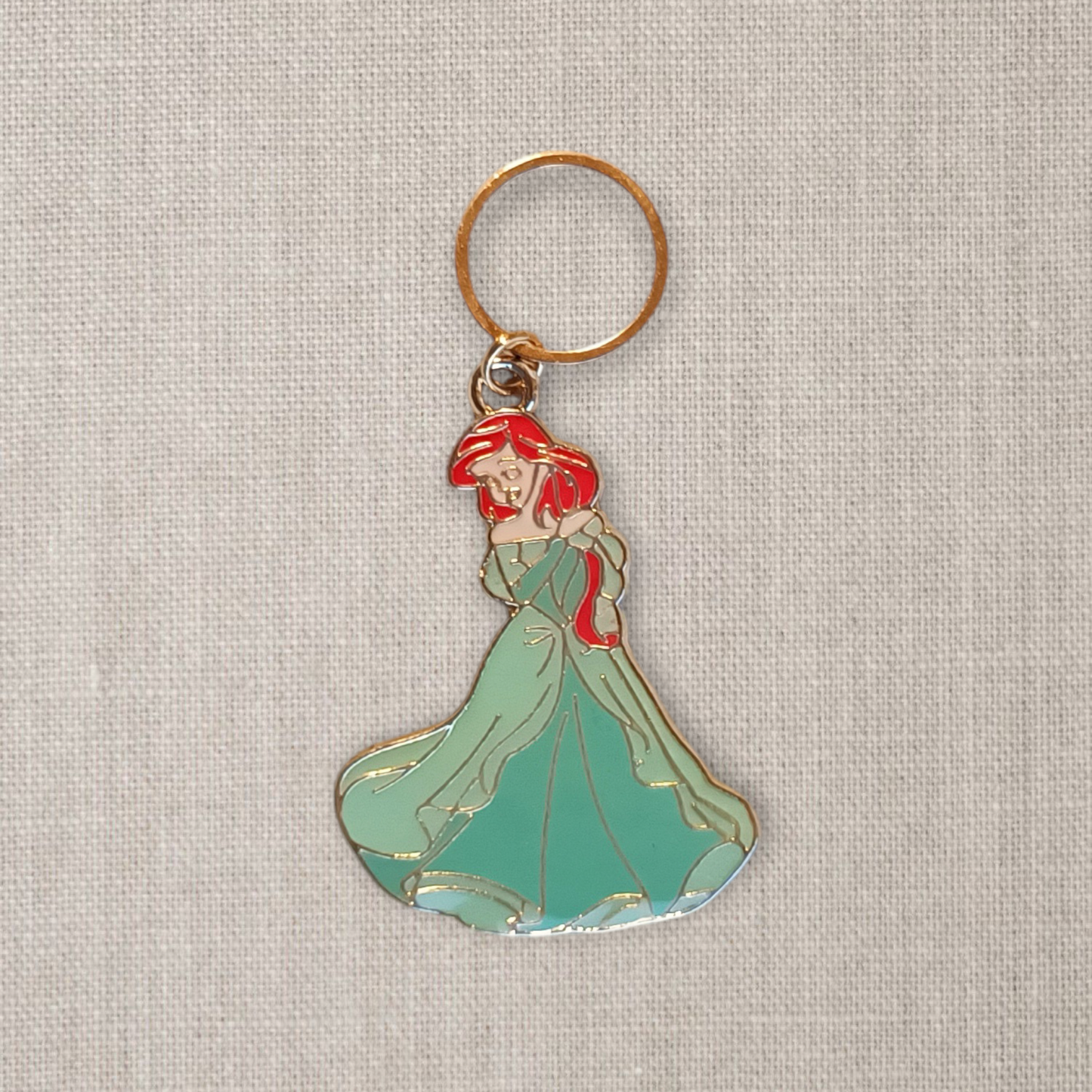 Ariel i kjole
